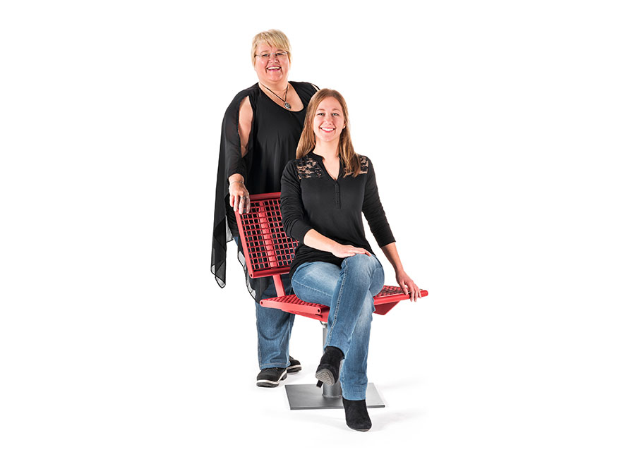 gaby-und-sonja-drehstuhl Gaby und Sonja