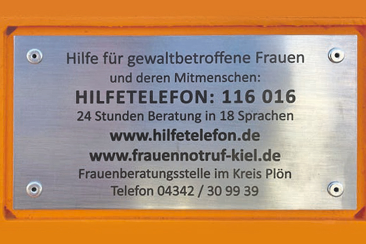 Statementbank-Preetz-Schild